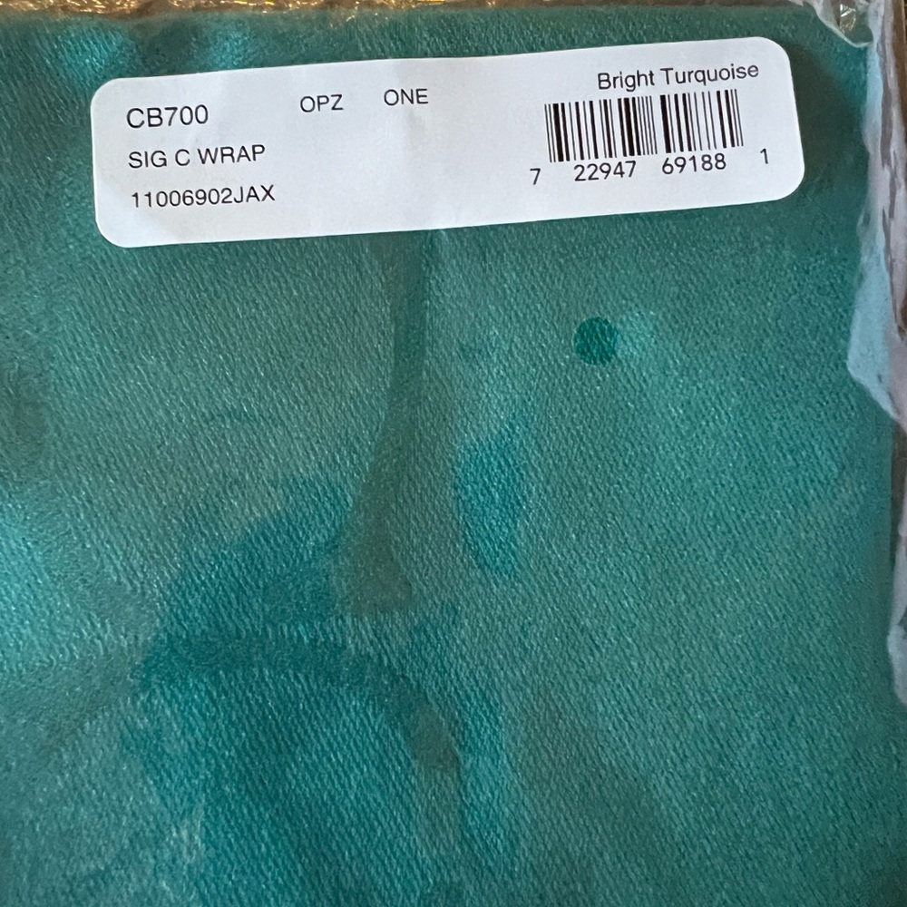 Coach Signature Wrap nwt in packaging - Picture 4 of 4